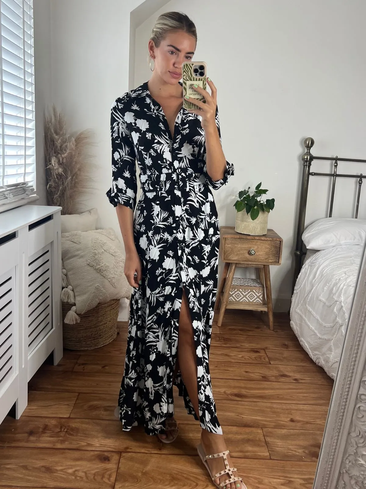 Daphne Belted Shirt Dress / Mono Floral