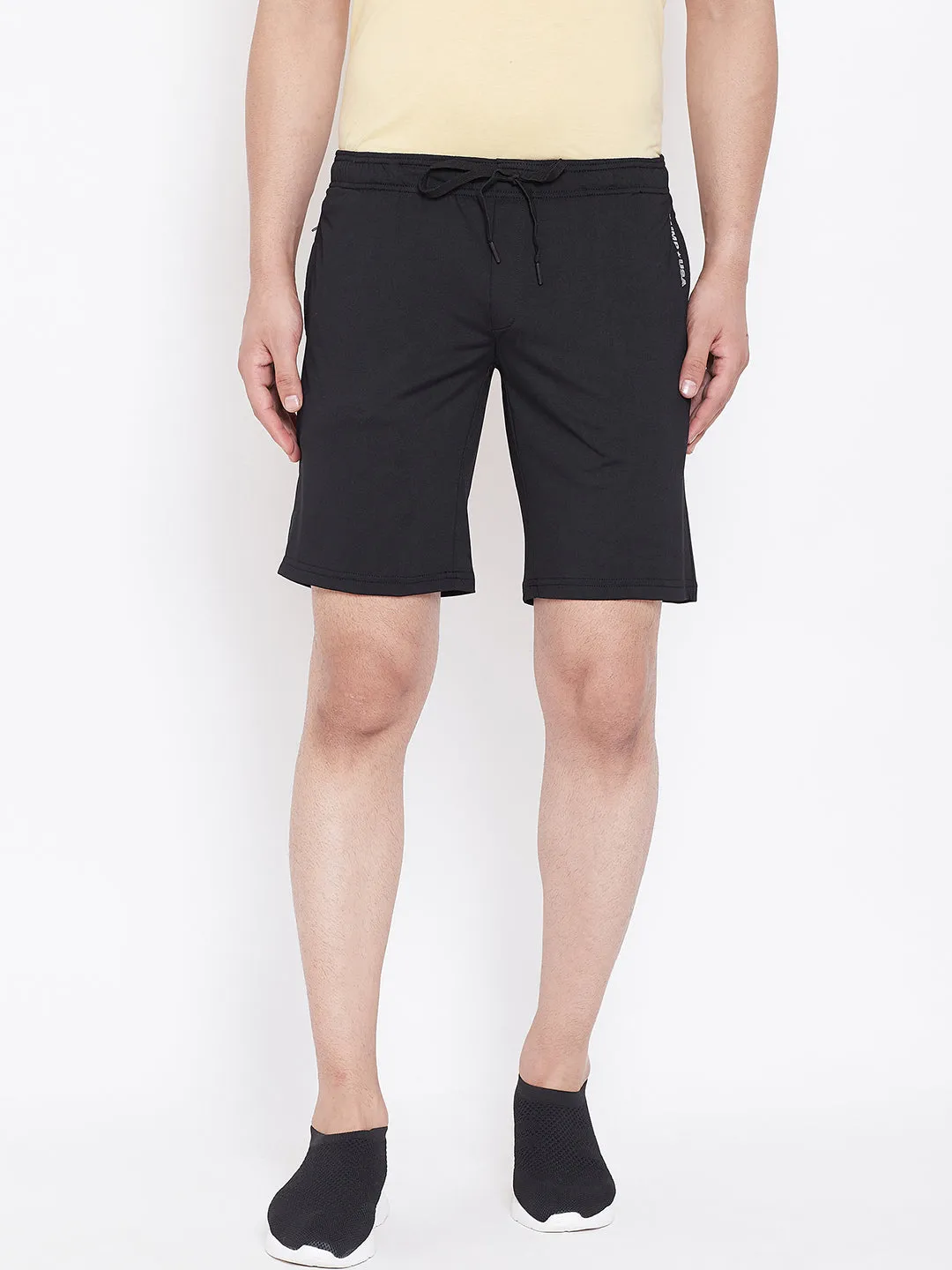 JUMP USA Men Black Solid Active Wear Shorts