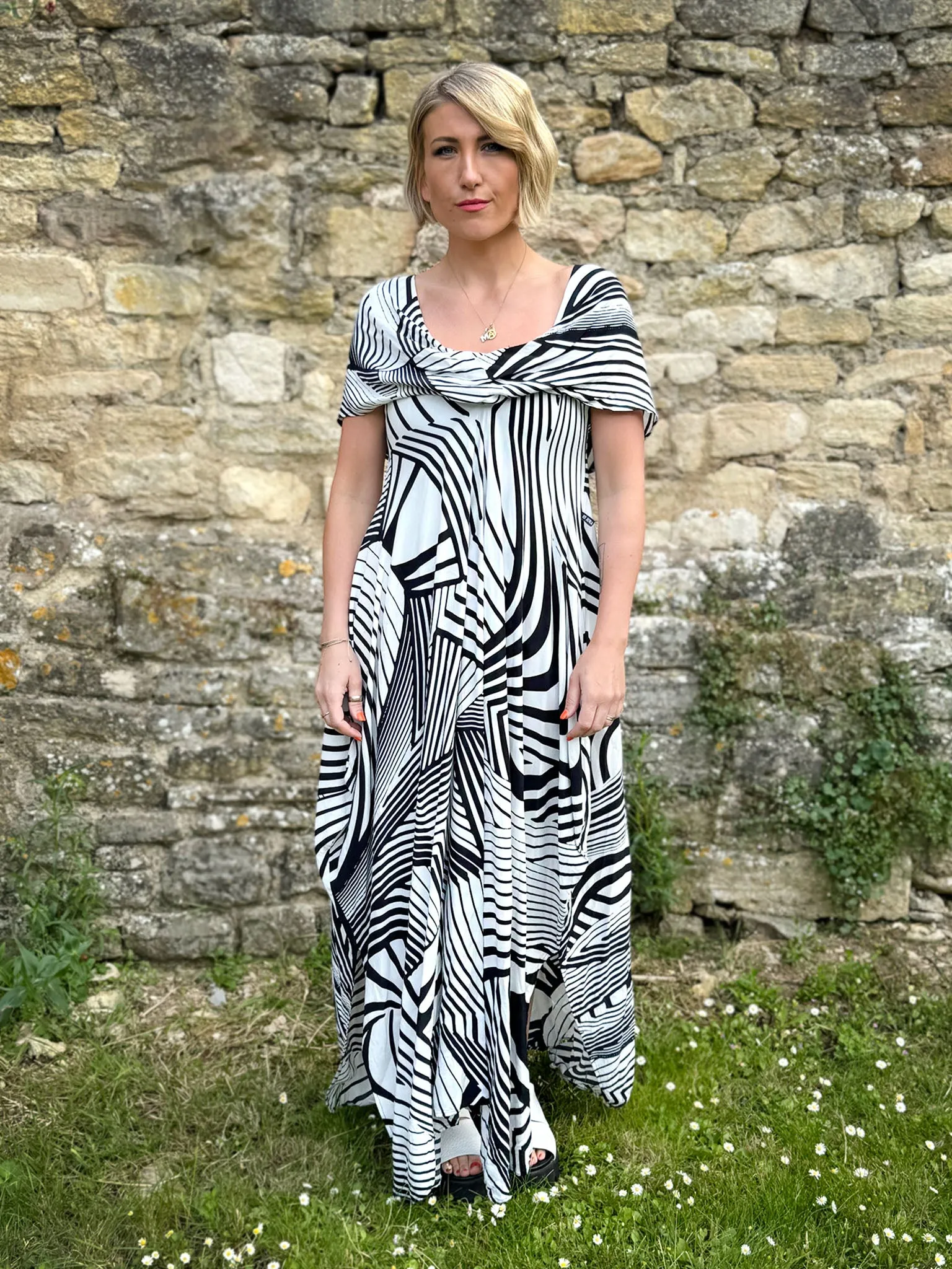 Monochrome Geometric Print Maxi Dress - PAKA10