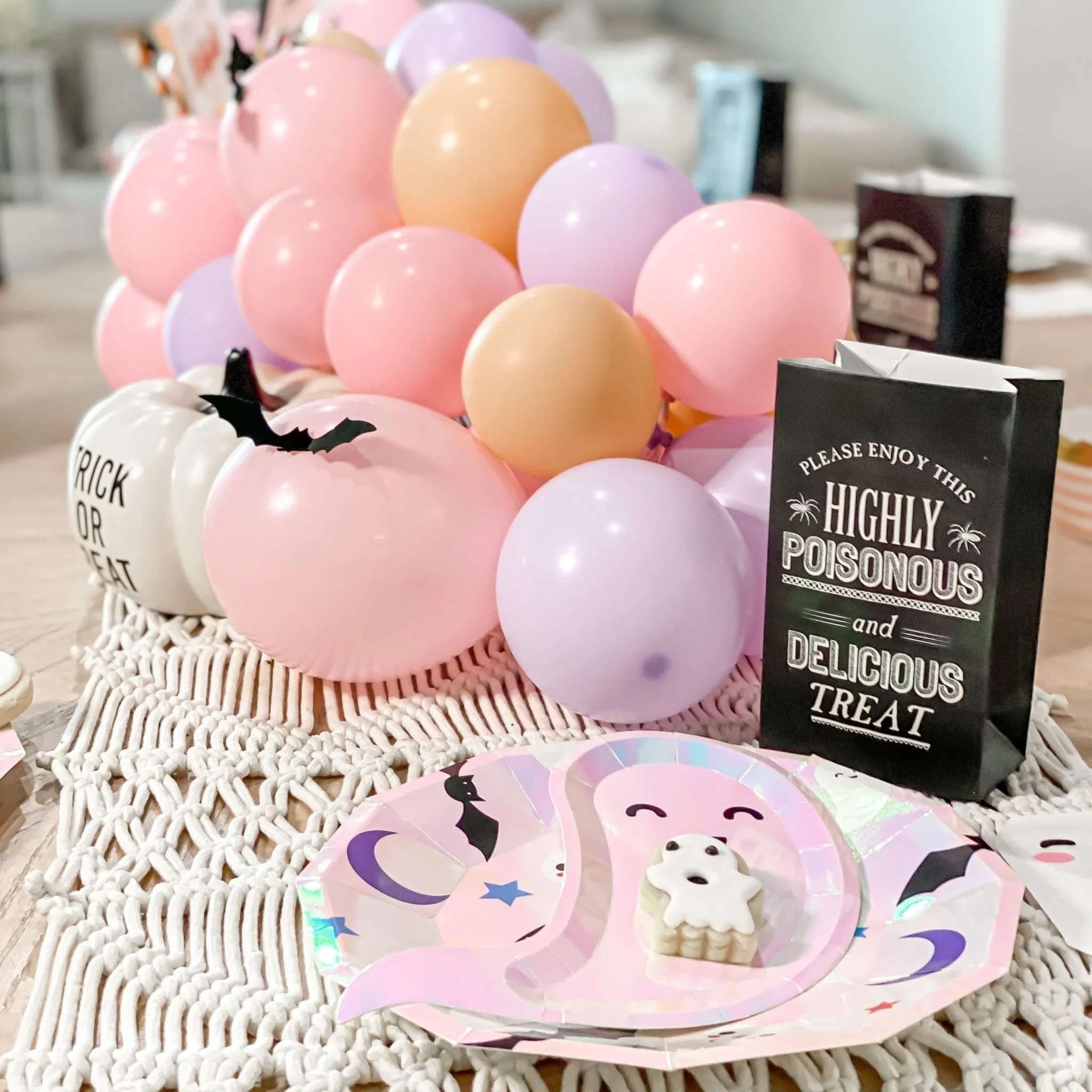 Pastel Halloween Balloon Garland Kit