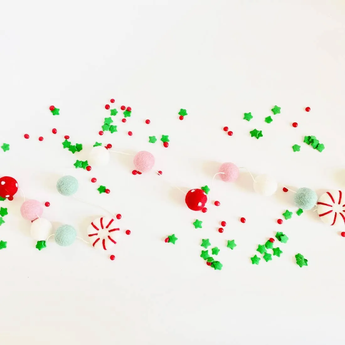 Peppermint Christmas Felt Ball Garland (5-Foot)