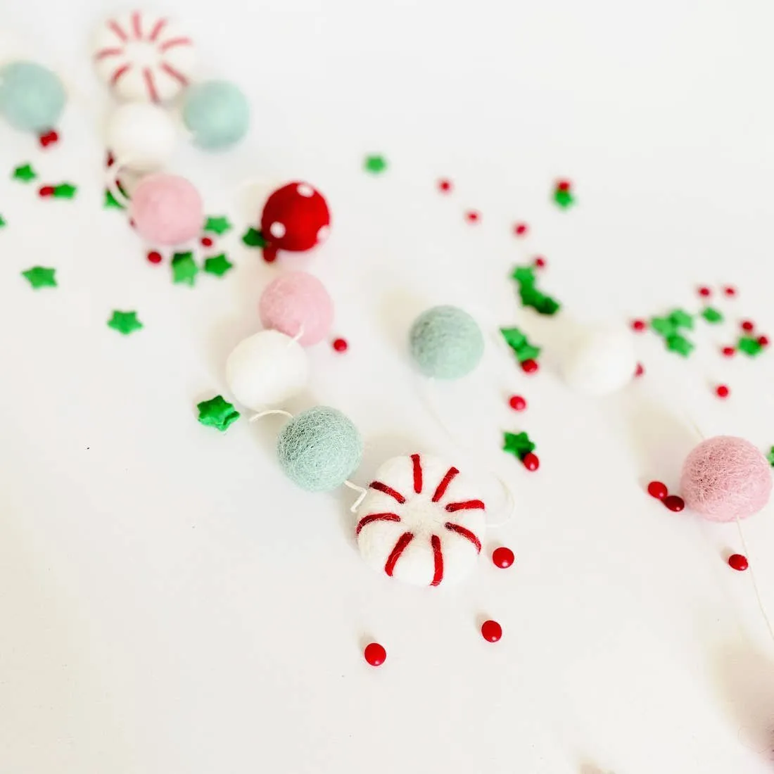 Peppermint Christmas Felt Ball Garland (5-Foot)