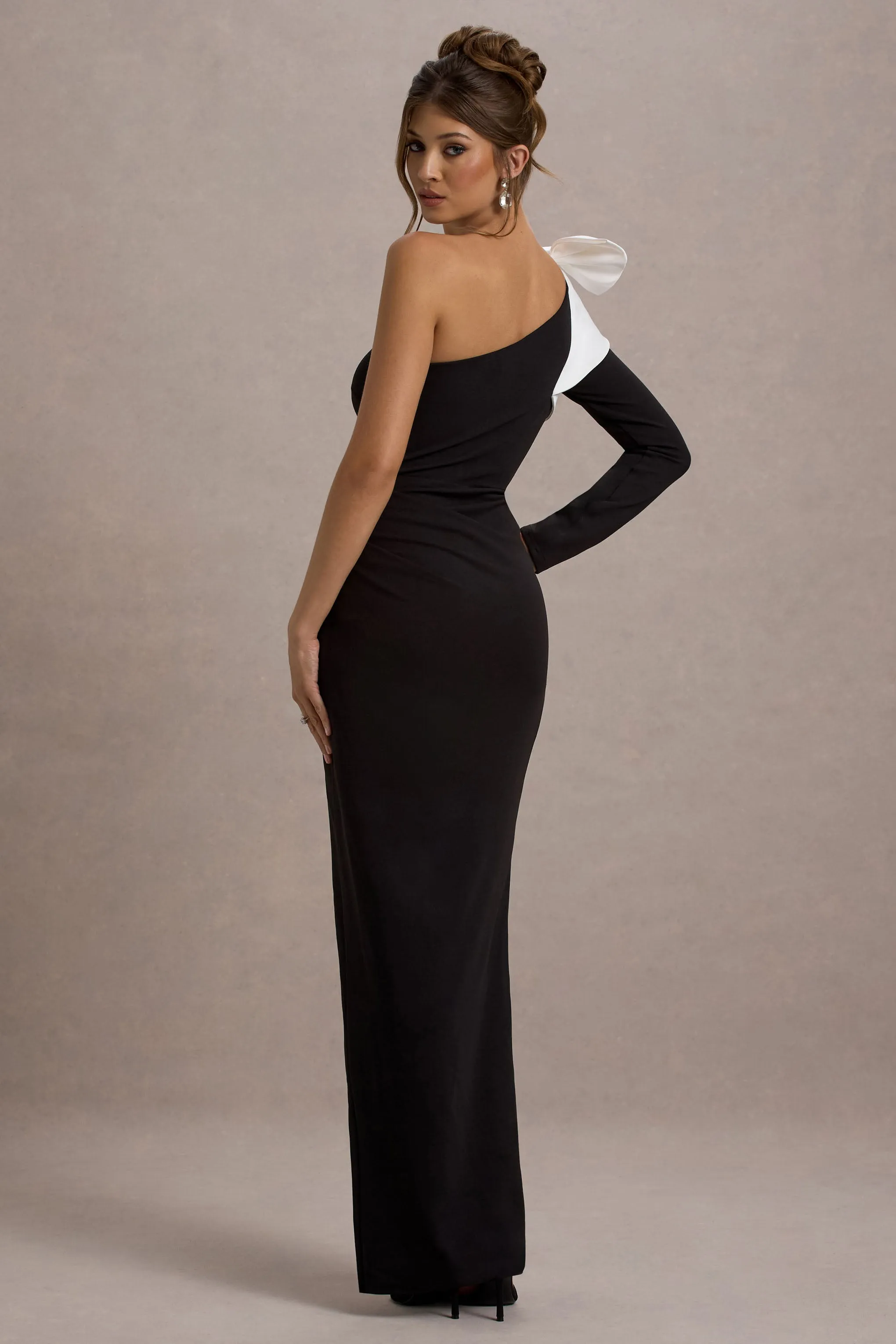 Philomena | Black One-Sleeve Split Maxi Dress With White Bow