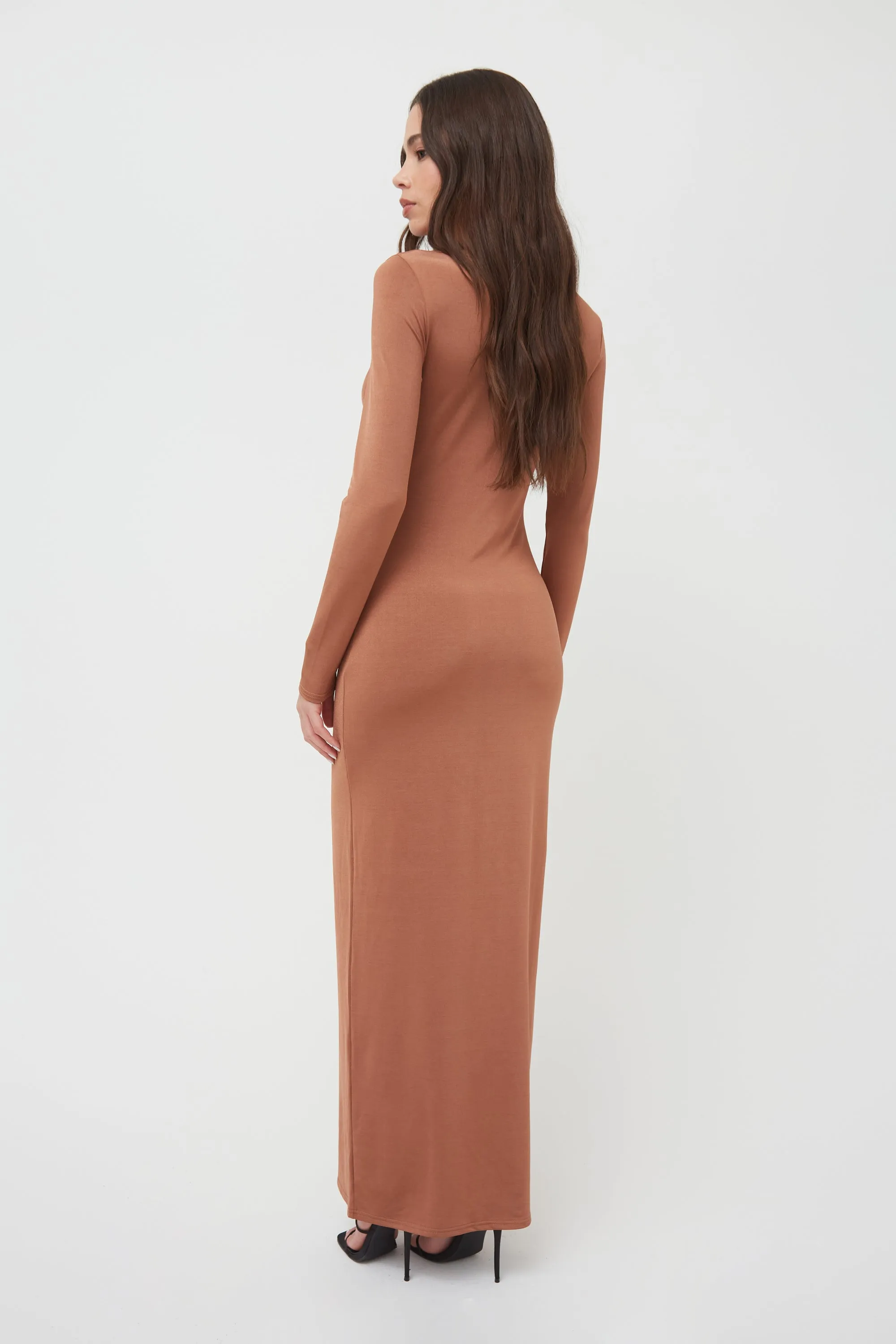 PREMIUM SCOOP NECK MAXI DRESS