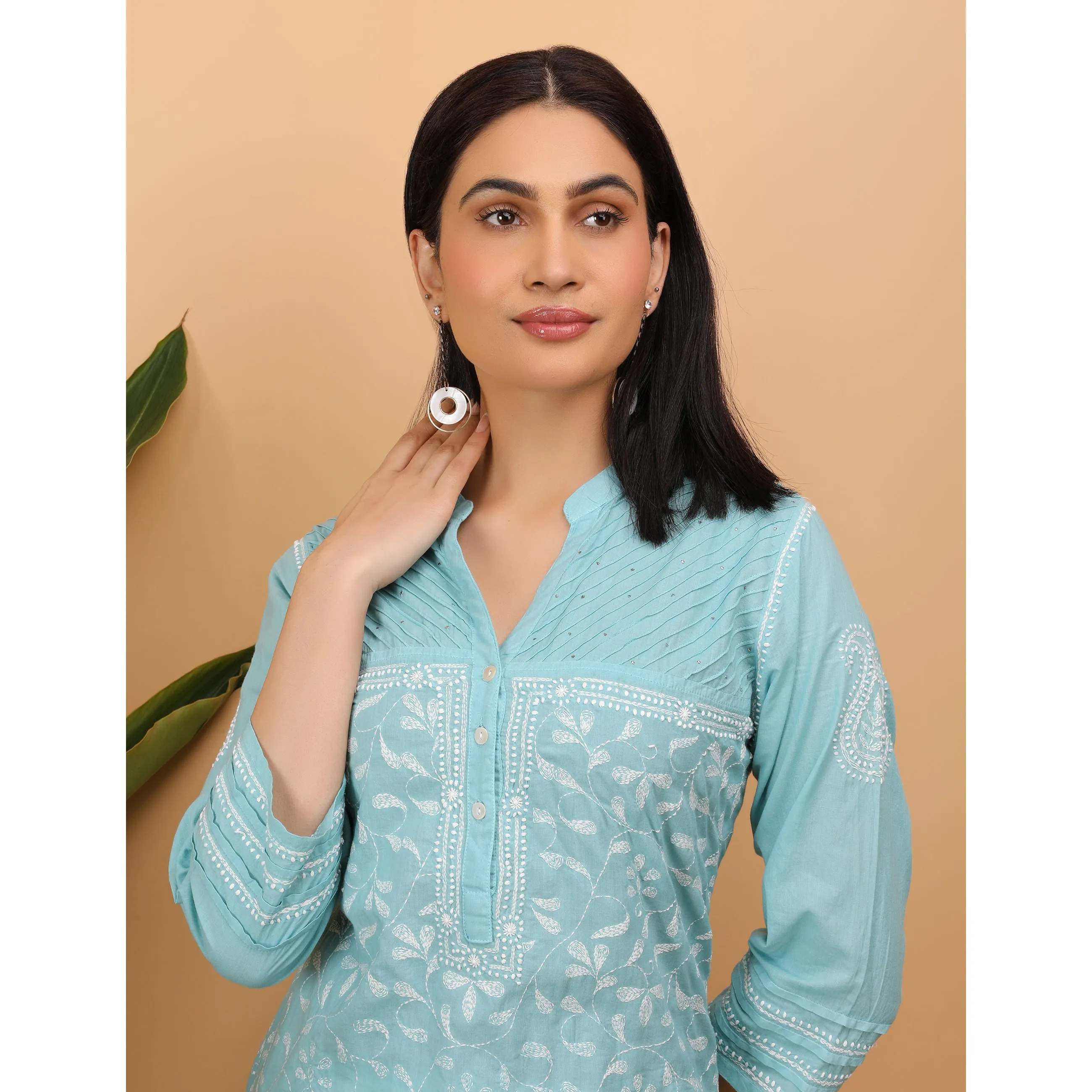 Shwet Women Blue Chikankari Kurta